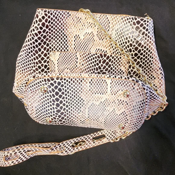 Sondra Roberts Gold and Black Snake Print Crossbody Bag - Picture 3 of 5